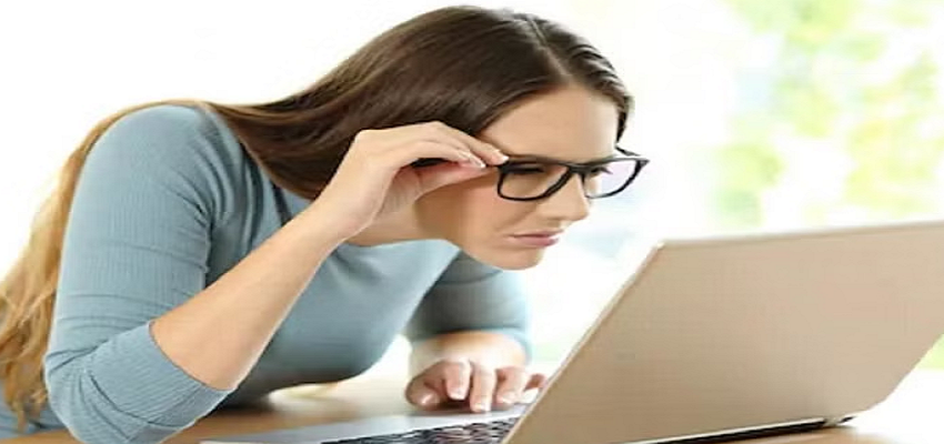 ये आदतें आप पर पड़ सकती है भाड़ी, तुरंत हो जाए सावधान वरना जा सकती है आंखों की रोशनी