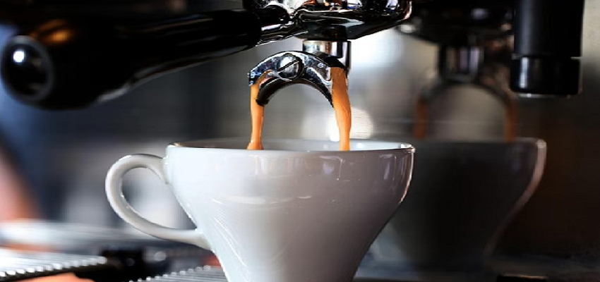 रोजाना कॉफी पीने से होते है ये फायदे, गंभीर बीमारियों को भी रखता है दूर