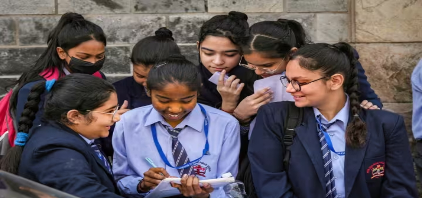 CBSE Board परीक्षा पैटर्न में बड़ा बदलाव, बच्चों पर से कम होगा Theory प्रश्नों का दबाव