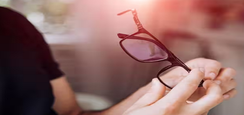 नेत्रहीन लोगों को मिला एक अनोखा वरदान, चेहरे को पहचाने,चलने और पढ़ने में मिलेगी सहायता