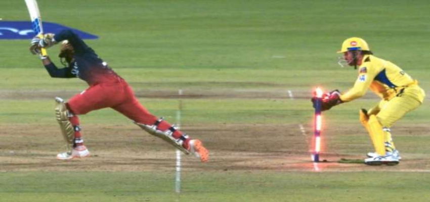 IPL 2023: क्या धोनी ने CHEATING कर के जीता मैच? RCB बनाम CSK मैच से खड़ा हुआ बड़ा विवाद