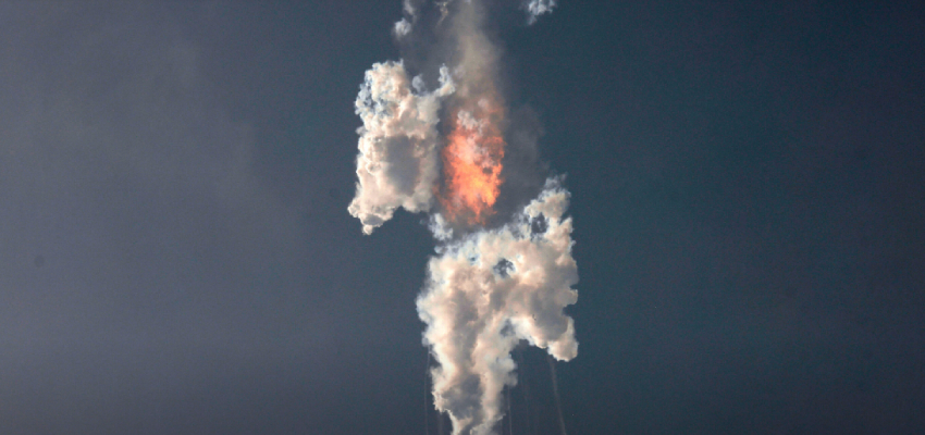 लॉन्च के तुरंत बाद एक SpaceX रॉकेट में विस्फोट, लेकिन मस्क और उनके कर्मचारियों ने मनाया जश्न,जानें वजह