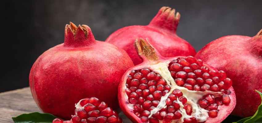 एक अनार बना सकता है आपको बीमार,जानें इसके नुकसान