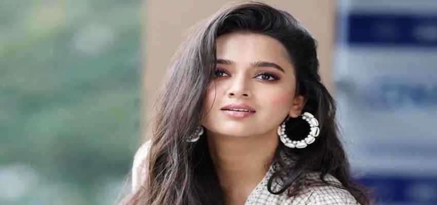 Naagin 6 के एक एपिसोड के इतने लाख लेती हैं तेजस्वी प्रकाश, जानकर आपके उड़ जाएंगे होश