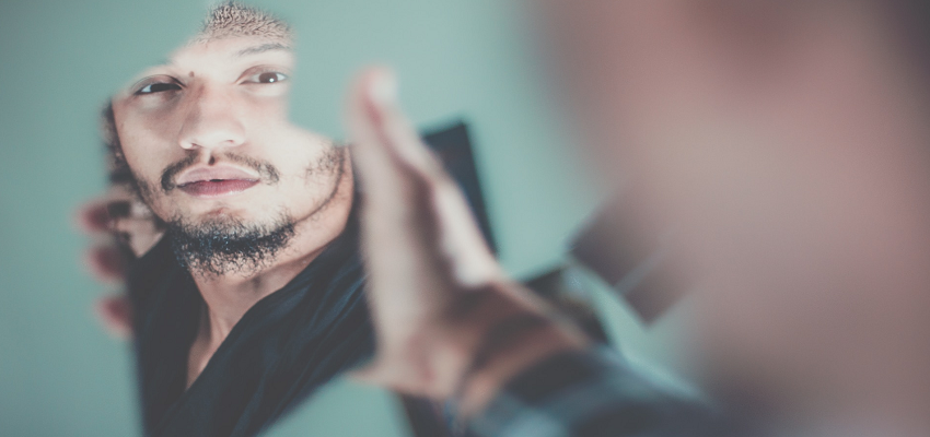 इस बीमारी की वजह से लोगों को अपनी परछाईं से लगता है डर, जानें डिटेल