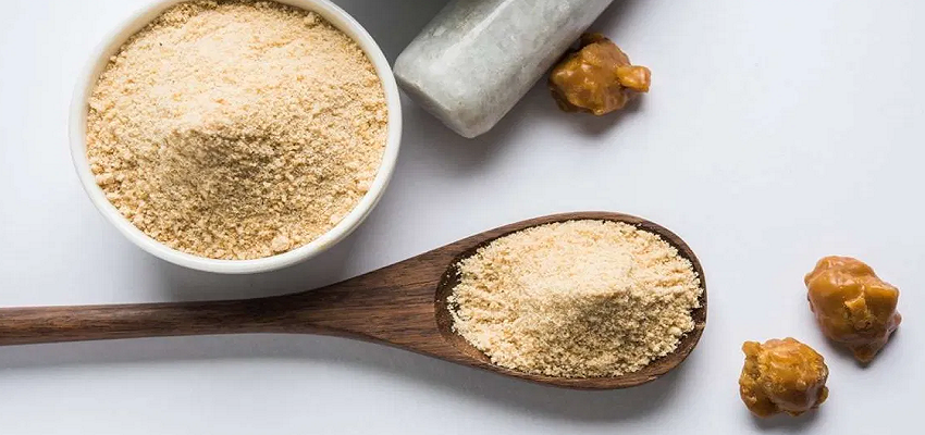 Health Tips:पेट की समस्याओं का रामबाण इलाज है हींग, पाचन तंत्र से लेकर श्वसन तंत्र के लिए है असरदार