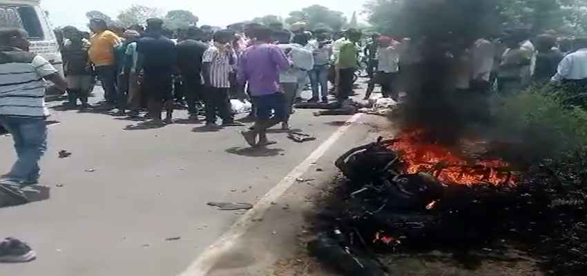 Lakhimpur Kheri Road Accident: ओमनी वैन और ट्रैक्टर की जबरदस्त भिड़ंत, पति-पत्नी समेत 4 लोगों की मौत