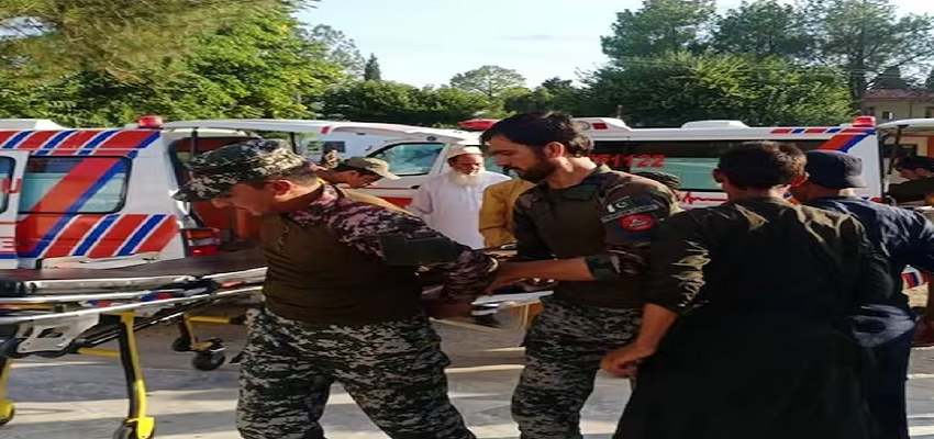 PAKISTAN: एक बार फिर बम धमाके से दहला पाकिस्तान, रैली में आत्मघाती हमले से 44 लोगों की मौत