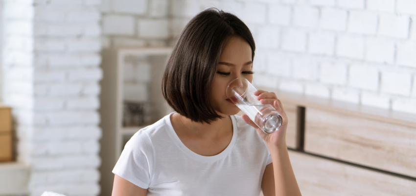 क्या आप भी करते हैं बासी मुंह इन चीजों का सेवन, तो शरीर में होंगे अनेक फायदे