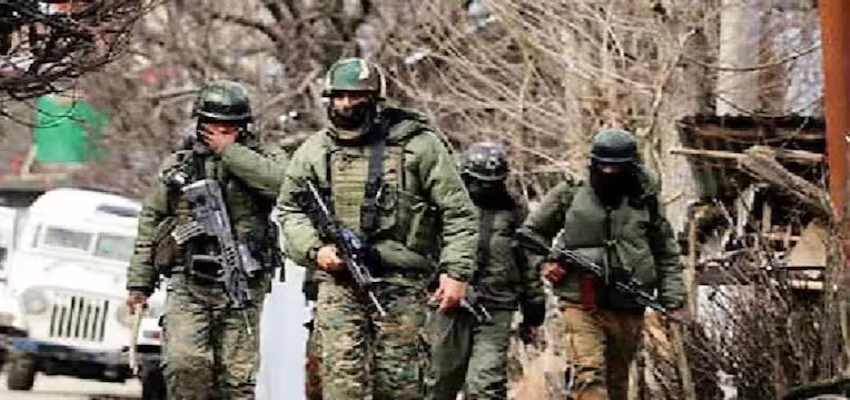 Anantnag Encounter: सुरक्षा बलों ने अनंतनाग में 3 आतंकियों को घेरा, 48 घंटों से चल रही मुठभेड़