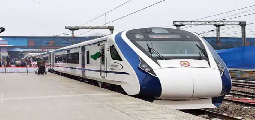 Vande Bharat Sleeper Train: जल्द पटरियों पर दौड़ेगी वंदे भारत स्लीपर ट्रेन, रोजाना सफर करने वालों को मिलेगा लाभ