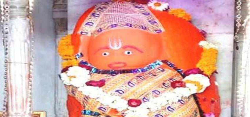 हनुमान जी का चमत्कारी मंदिर, जहां से गुजरने वाली हर ट्रेन की स्पीड हो जाती है कम