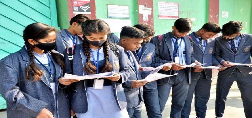 UP Board Exams 2024: कक्षा 10-12 बोर्ड परीक्षा के पंजीकरण की अंतिम तिथि बढ़ाई गई आगे, पढ़िए संशोधित कार्यक्रम