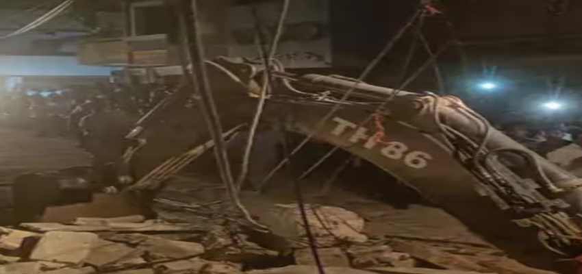 MP Accident: सतना में गिरी 3 मंजिला इमारत, 1 की मौत, 2 घायल