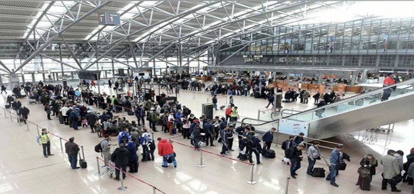 Germany Airport Attack: हैम्बर्ग एयरपोर्ट पर हथियारबंद शख्स ने की फायरिंग, 27 उड़ानें हुईं प्रभावित