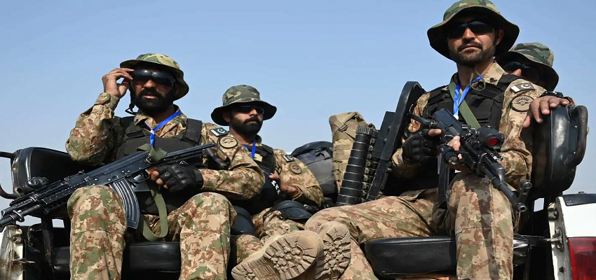 फिदायीन हमले के बाद पाकिस्तान में हड़कंप, जानें क्या है पाक सेना के आगे सबसे बड़ा संकट