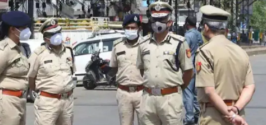Delhi Crime News:  मुठभेड़ के बाद अर्श दल्ला गिरोह के 2 आतंकी गिरफ्तार, इस सिंगर पर था हमले का प्लान