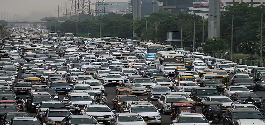 Delhi AQI: दिल्ली में GRAP-3 हटा, BS-3 पेट्रोल और BS-4 डीजल कारें चलाने पर लगा प्रतिबंध होगा खत्म