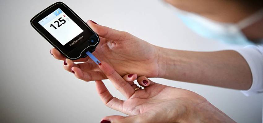 डायबिटिक मरीजों के लिए राहत की खबर, इस खास बैंडेज से चुटकियों में ठीक होंगे घाव