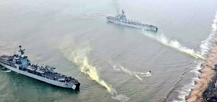 South China Sea: ड्रैगन की दुम पर भारतीय नौसेना ने रखा पैर, देने लगा शांति का ज्ञान