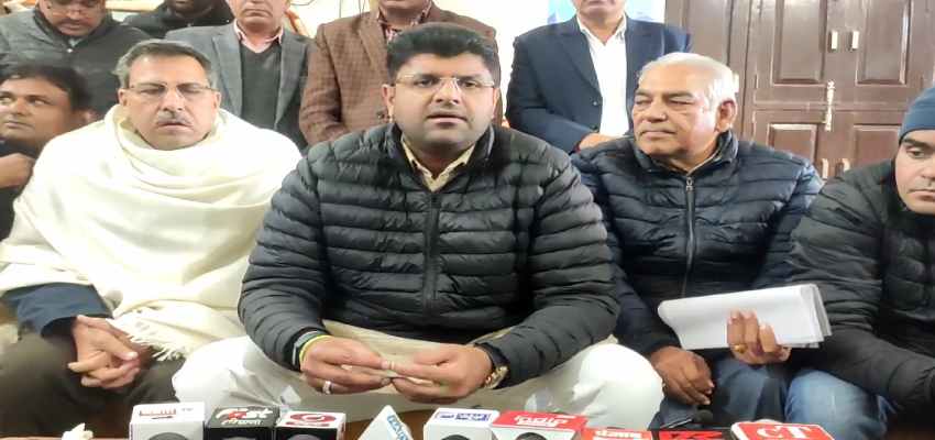 HARYANA NEWS: खत्म हुआ चर्चाओं का बाजार, दुष्यंत ने कर दिया बड़ा ऐलान; कांग्रेस में मची खलबली