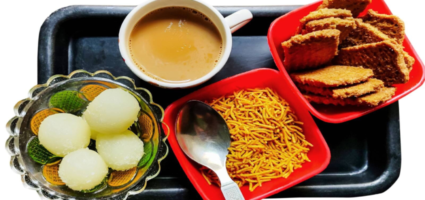 Unhealthy Food Combination: गलती से भी न खाएं ये 5 फूड कॉम्बिनेशन, नहीं तो शरीर को चुकानी पड़ सकती है भारी कीमत