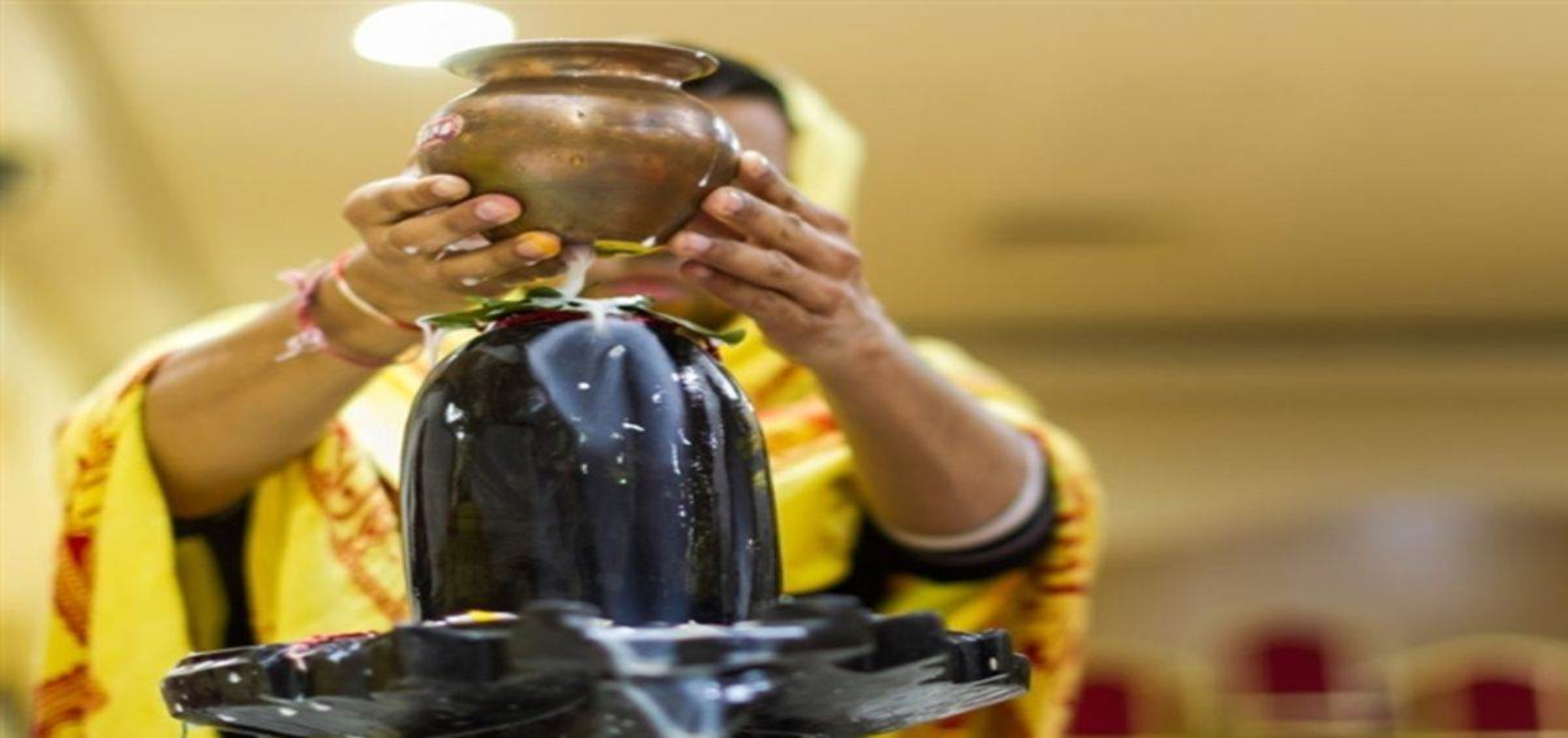 Mahashivratri 2024: शिवलिंग पर इस तेल से करें अभिषेक, घर में आएंगी सुख-समृद्धि और खुशहाली