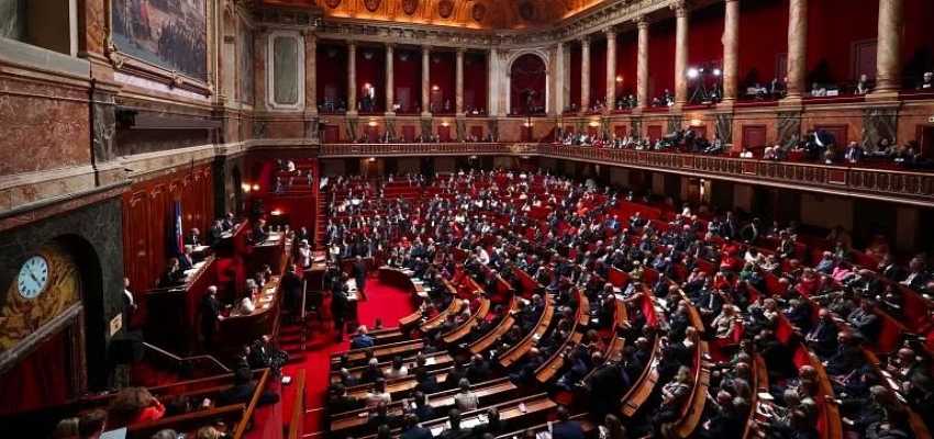फ्रांस ने रचा इतिहास, गर्भपात को संवैधानिक अधिकार घोषित करने वाला बना पहला देश