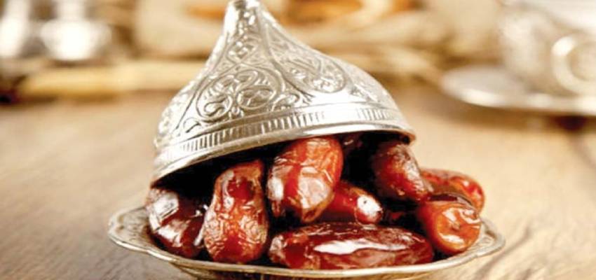 Ramadan 2024: खजूर खाकर ही क्यों खोला जाता है रोजा? जानें सेहत के लिए कितना होता है फायदेमंद