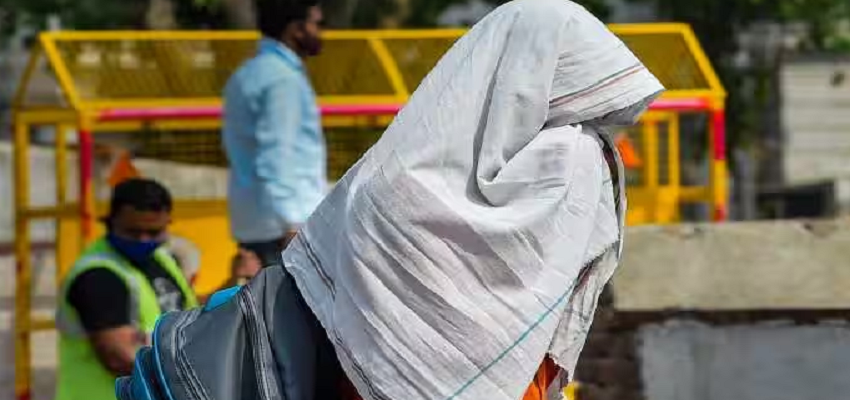 WEATHER UPDATE: दिल्ली में गर्मी ने दी दस्तक, जानें आने वाले दिनों कैसा रहेगा मौसम का हाल