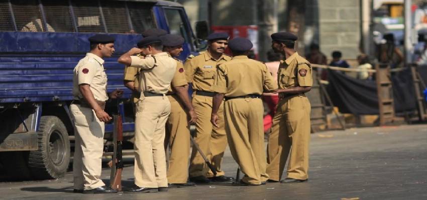 ‘जय श्री राम’ बोलने पर 11 साल के बच्चे की कर दी पिटाई, लगवाए ‘अल्लाह हू अकबर’  के नारे