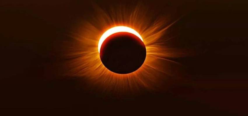 Surya Grahan 2024:  कब लग रहा साल का पहला सूर्य ग्रहण ?  जानें किन राशियों पर पड़ेगा प्रभाव