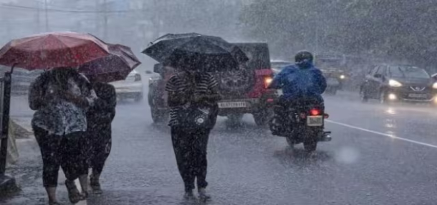 Weather Update: इन राज्यों में 2 दिन तक भारी बारिश का पूर्वानुमान, दिल्ली में जारी हुआ अलर्ट