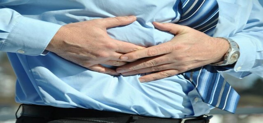 रहता है पेट में दर्द? कहीं Gastric Cancer के तो नहीं शिकार, जानें इसके लक्षण और बचाव