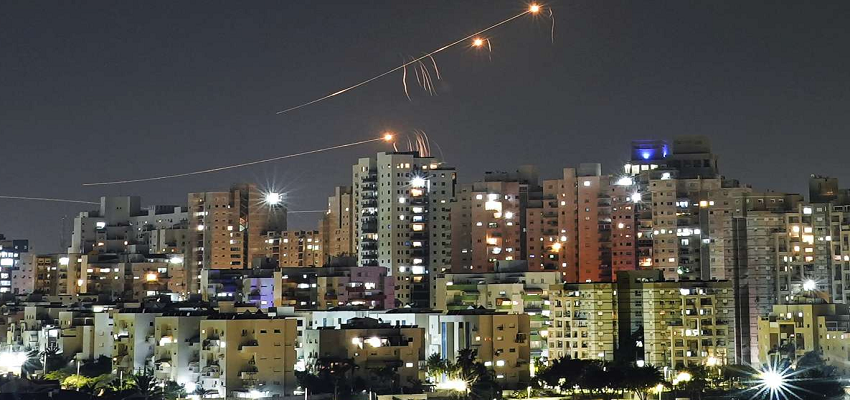
							कोई मिसाइल हमला नहीं हुआ…इजरायल के हमलों को खारिज करने में क्‍यों जुटा ईरान, आखिर कौन बोल रहा है झूठ?