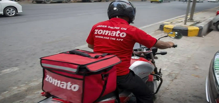 Zomato से खाना ऑर्डर करना अब हुआ और महंगा, प्लेटफॉर्म फीस में 25 फीसदी बढ़ोतरी