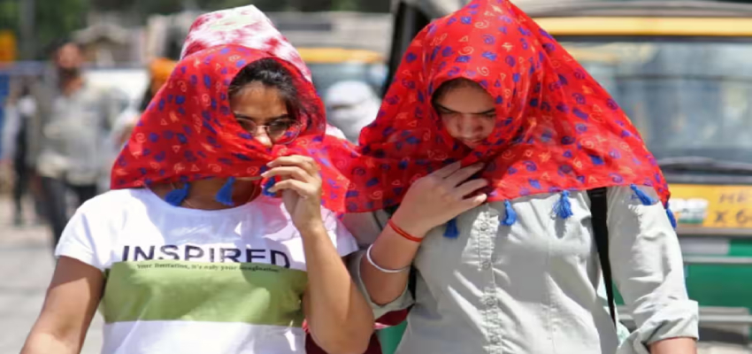 
							Weather Update: यूपी में गर्मी का कहर बरकरार, 52 जिलों में चलेगी आफत की 'लू'