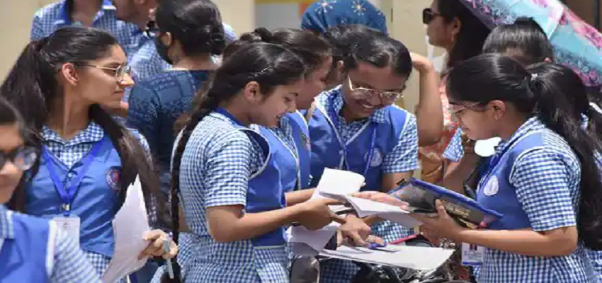 CBSE 12th Results Out: घोषित हुए CBSE कक्षा 12वीं के रिजल्ट, 87.98 फीसदी बच्चे हुए पास, जानें इस बार किसने मारी बाजी