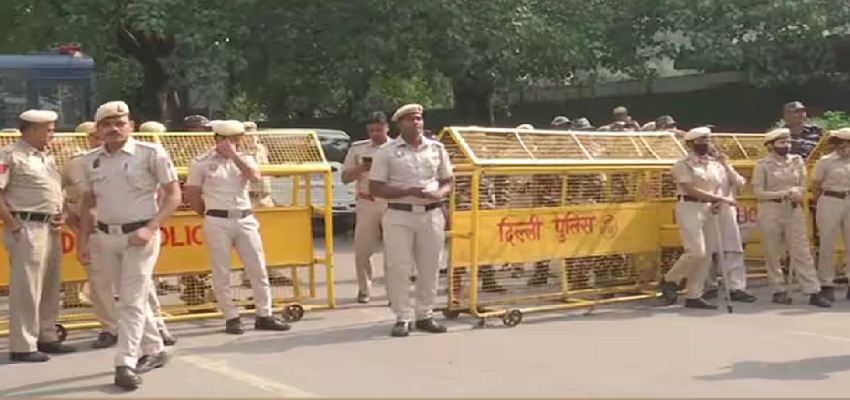 स्कूल और अस्पताल के बाद दिल्ली के तिहाड़ जेल को मिली बम से उड़ाने की धमकी, जांच में जुटे अधिकारी