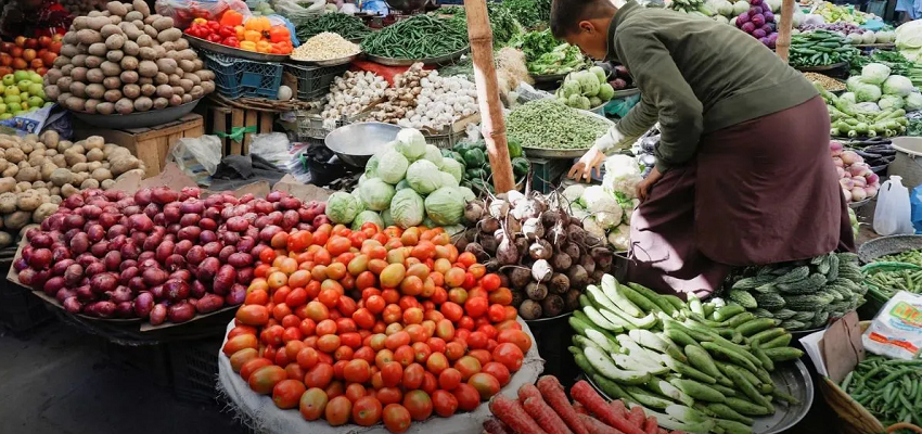 
							Vegetable Prices: बढ़ते तापमान के साथ तेजी से बढ़ रहे हैं सब्जियों के दाम, बिगड़ सकता है रसोई का बजट, देखें