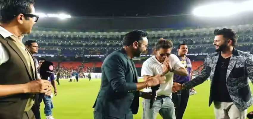 IPL 2024:  KKR की जीत के बाद शाहरुख खान से हो गई बड़ी गलती, बीच मैदान में मांगी माफी
