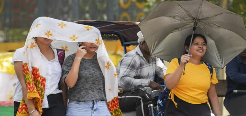 Weather: दिल्ली के लोगों को चिलचिलाती गर्मी से मिलेगी राहत, तेज आंधी के साथ बरसेंगी राहत की बूंदें