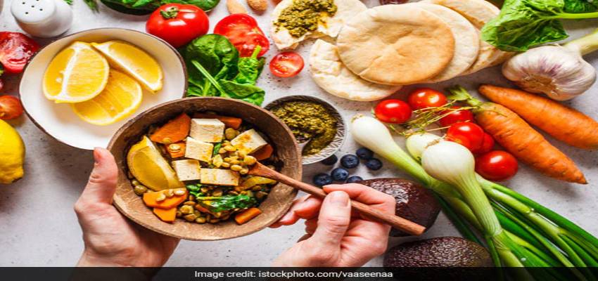 Health: गर्मियों में शरीर को रखना है एनर्जी से भरपूर, तो इन चीजों का करें सेवन