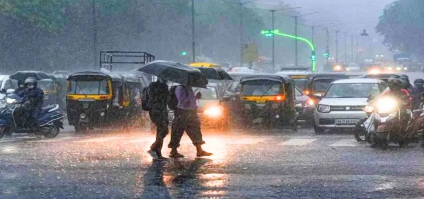 Weather Today: दिल्ली से लेकर बिहार तक आज देशभर में बरसेंगे बादल! IMD ने जारी किया अलर्ट