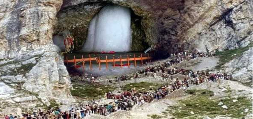Amarnath Yatra 2024: अमरनाथ पहुंचा तीर्थयात्रियों का पहला जत्था, बाबा बर्फानी के किए दर्शन