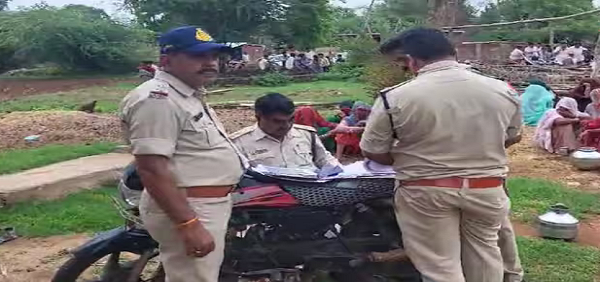 आत्महत्या का खौफनाक मामला, फंदे से लटके मिले परिवार के 5 लोगों के शव, मौत की गुत्थी सुलझाने में जुटी पुलिस