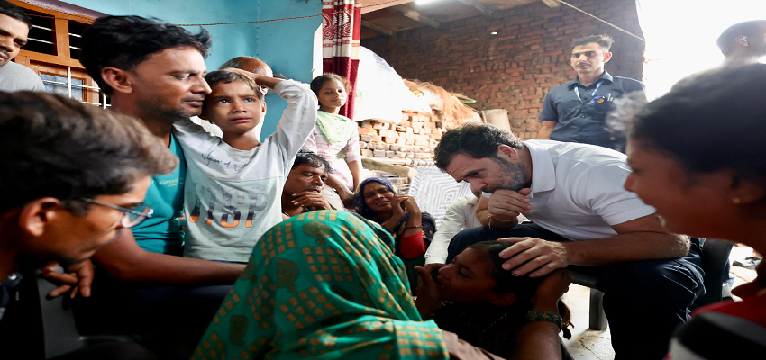 Hathras Stampede: हाथरस हादसे के पीड़ित परिवारों से मिले राहुल गांधी, जाना हाल...मदद का दिया आश्वासन