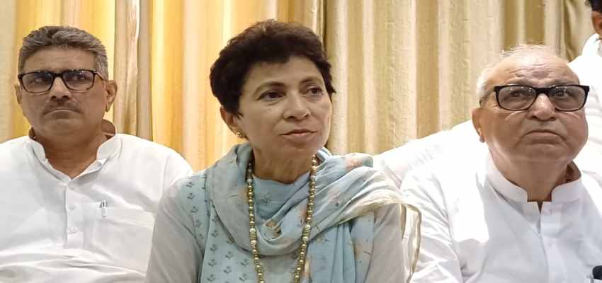 HARYANA  NEWS: कांग्रेस में मुख्यमंत्री पद को लेकर दिलचस्प हुई लड़ाई, हुड्डा के बाद शैलजा ने दिया बड़ा बयान