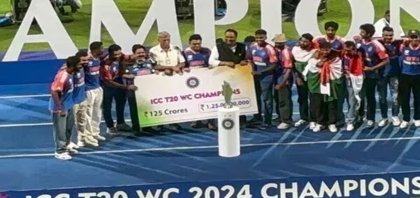 T20 World Cup 2024:  किस खिलाड़ी की होगी कितनी मोटी कमाई? भारतीय टीम में BCCI की प्राइस मनी के बंटवारे को लेकर हुआ बड़ा खुलासा