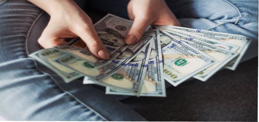 इस देश में लोगों को मिलती है सबसे ज्यादा सैलरी, जानें नंबर 1 पर किसका नाम